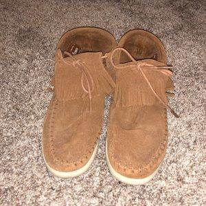 Venice Fringe Minnetonka Moccasin Shoe
